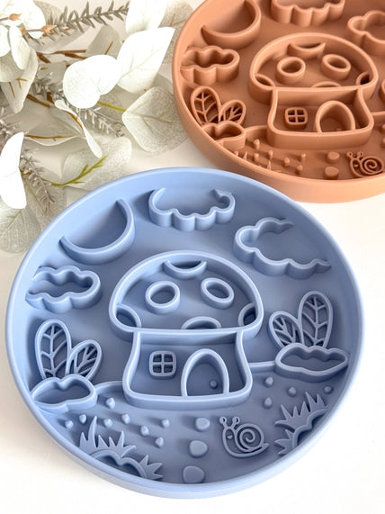 Gamelle lente Magic Mushroom en silicone pour chien avec tapis antidérapant